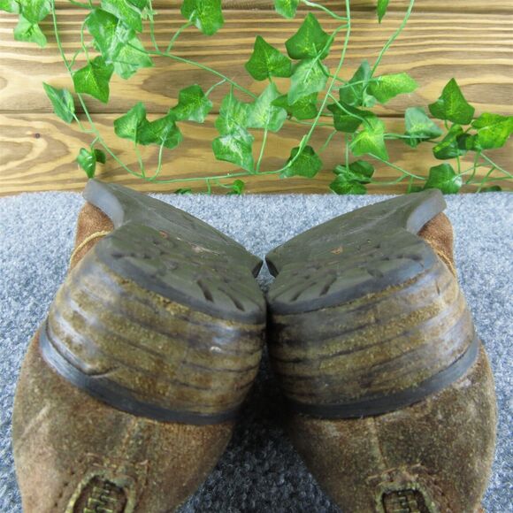Born Distressed Women Ankle Boots Brown Suede Zip Size 7 Medium - Picture 9 of 10